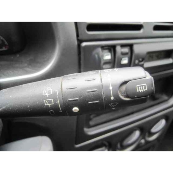 citroën xsara berlina del año 1999