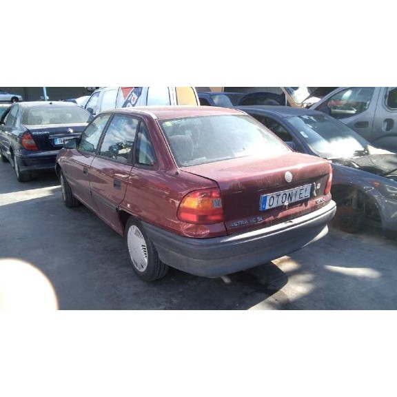 opel astra f berlina del año 1994