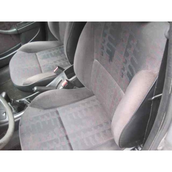 citroën xsara berlina del año 1999