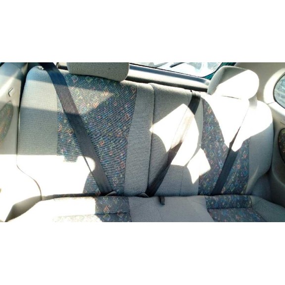 toyota corolla (e11) del año 1997