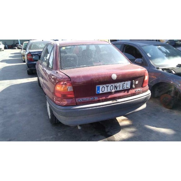 opel astra f berlina del año 1994