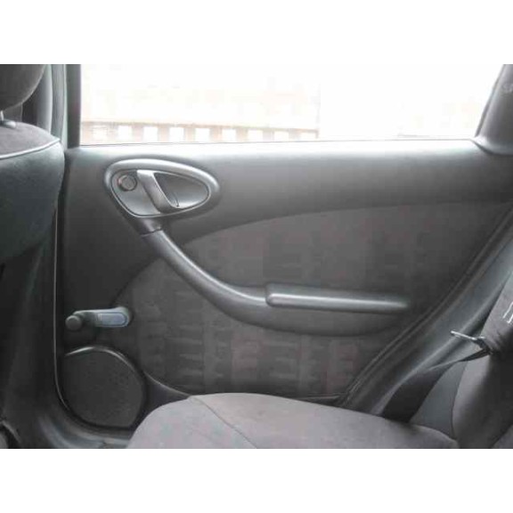 citroën xsara berlina del año 1999