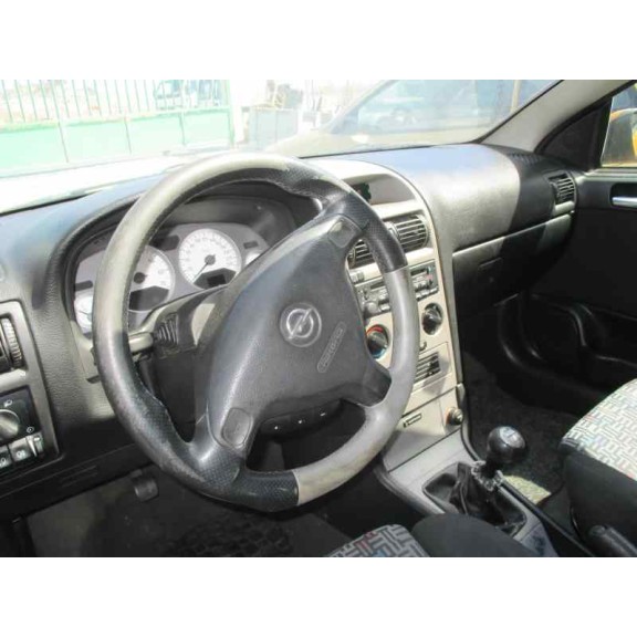 opel astra g coupé del año 2001