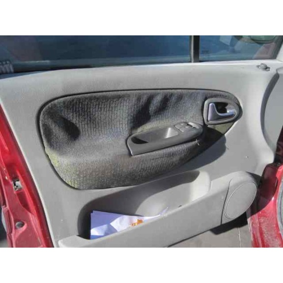 renault scenic (ja..) del año 2001