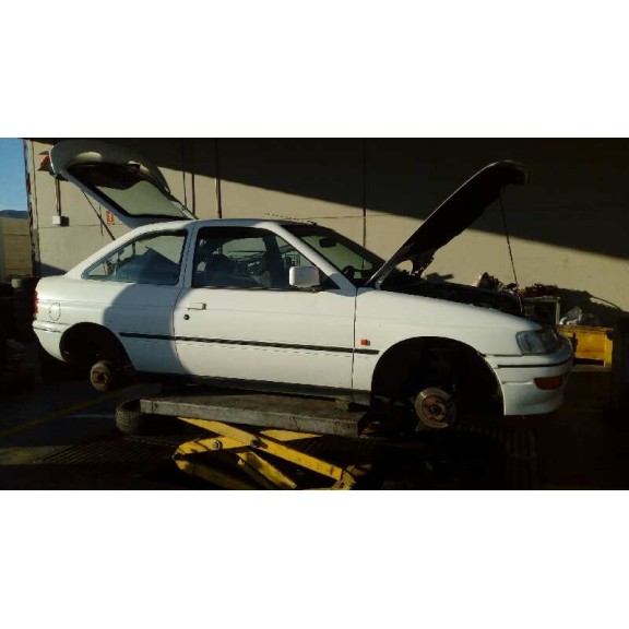 ford escort berlina/turnier del año 1993