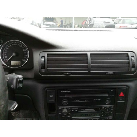 volkswagen passat berlina (3b3) del año 2004