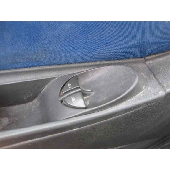 lancia lancia y del año 2001