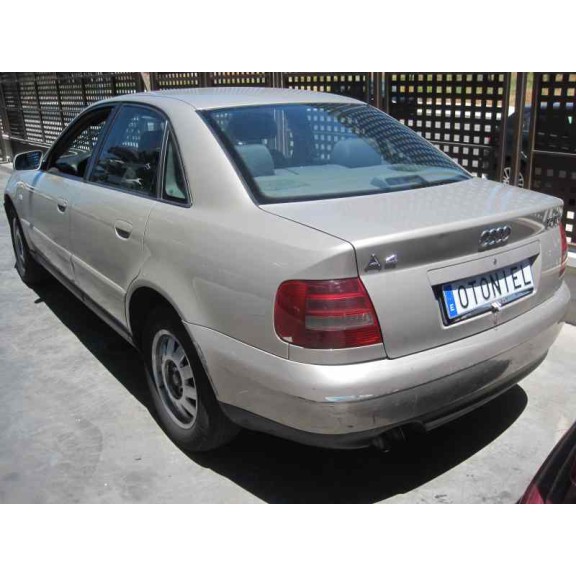 audi a4 berlina (b5) del año 2000