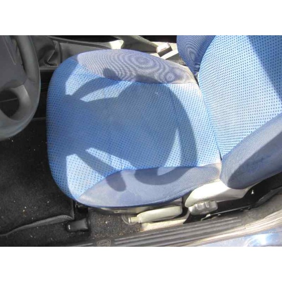 lancia lancia y del año 2001