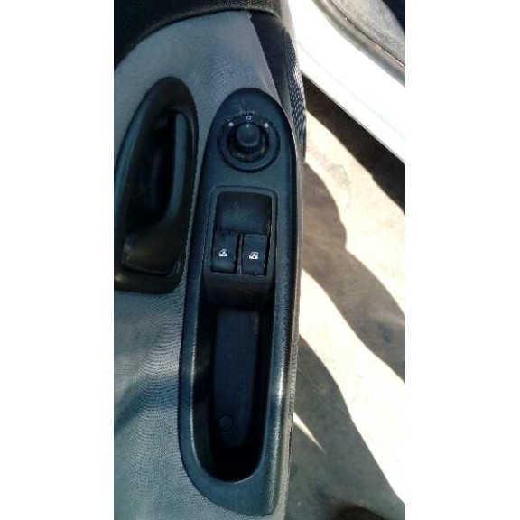 renault clio ii fase ii (b/cb0) del año 2002