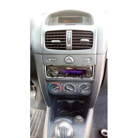 renault clio ii fase ii (b/cb0) del año 2002