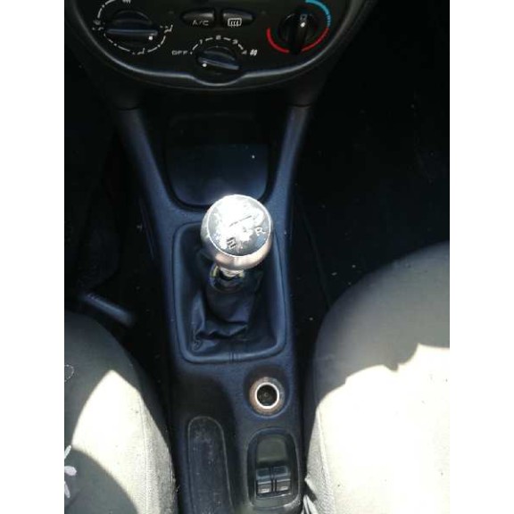 peugeot 206 berlina del año 2004