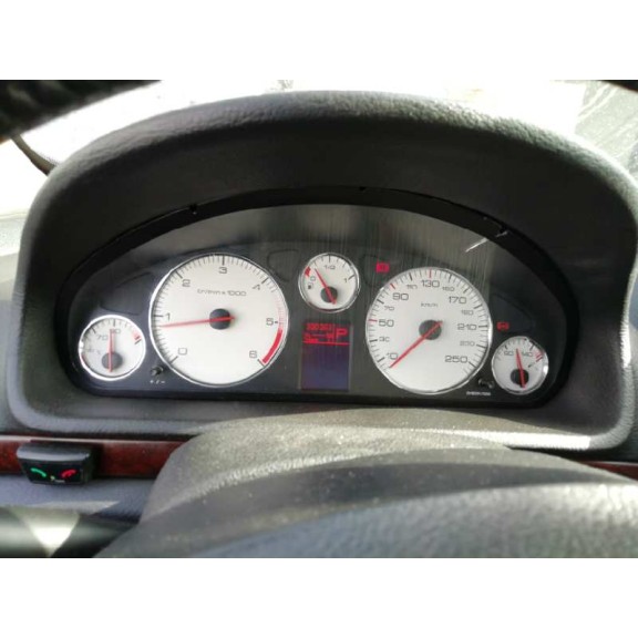 peugeot 407 del año 2004