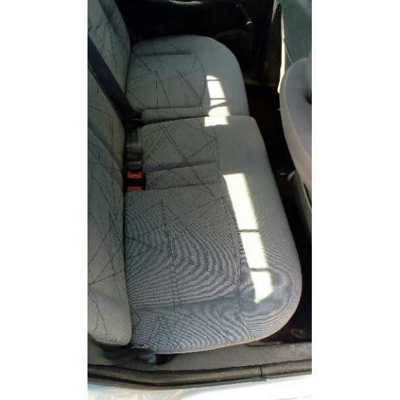 renault clio ii fase ii (b/cb0) del año 2002