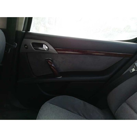 peugeot 407 del año 2004