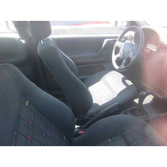 volkswagen polo berlina (6n1) del año 1999