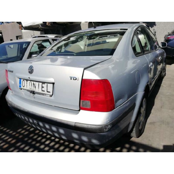 volkswagen passat berlina (3b2) del año 1998
