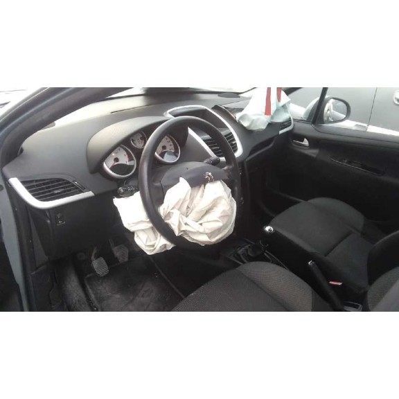 peugeot 207 del año 2006