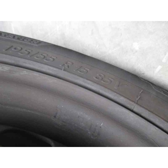 volvo v40 familiar del año 2000