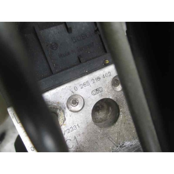 volvo v40 familiar del año 2000