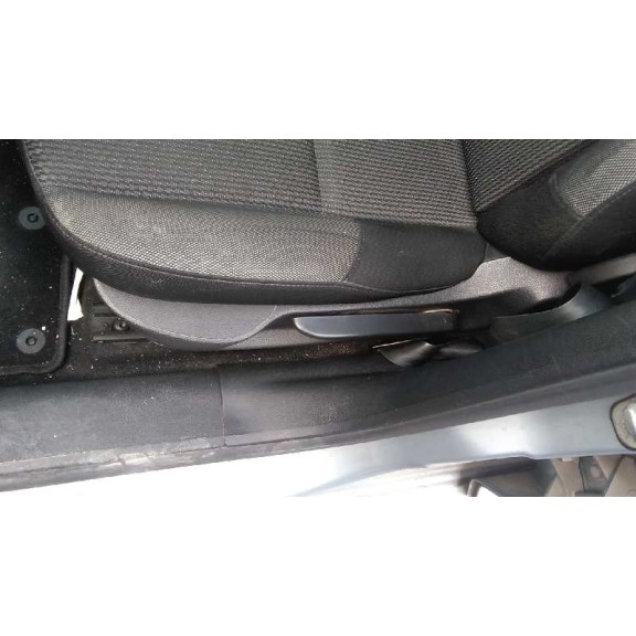 peugeot 207 del año 2006