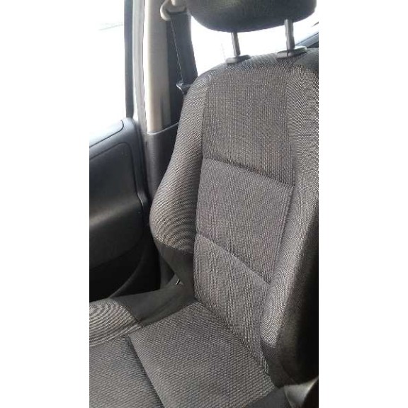 peugeot 207 del año 2006