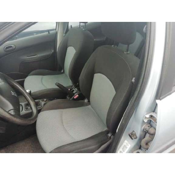 peugeot 206 berlina del año 2004