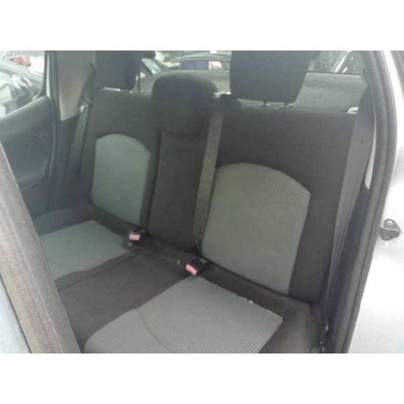 peugeot 206 berlina del año 2004