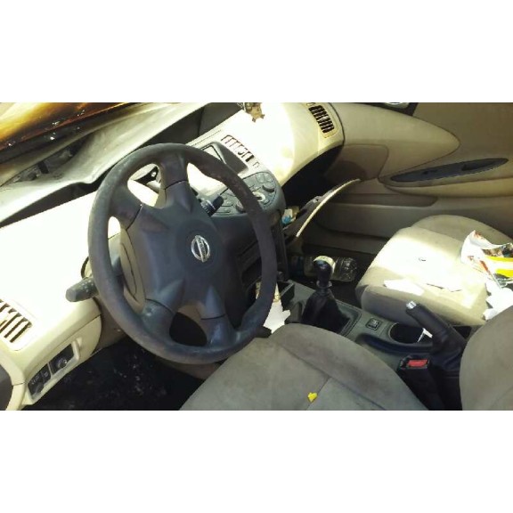 nissan primera berlina (p12) del año 2003