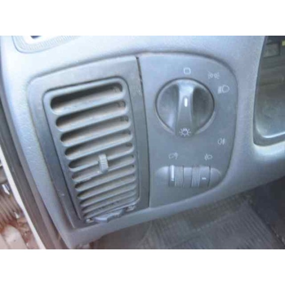 seat inca (6k9) del año 2002