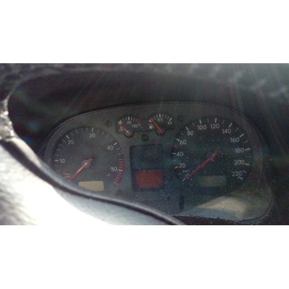 volkswagen golf iv berlina (1j1) del año 2001