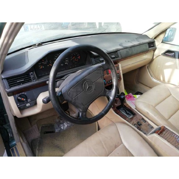 mercedes-benz clase e (w124) berlina del año 1994