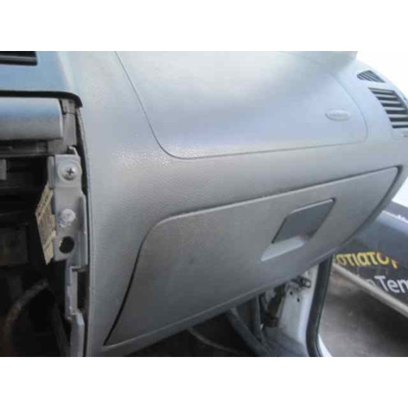 seat ibiza (6k1) del año 2001