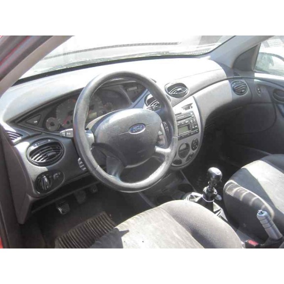 ford focus berlina (cak) del año 2004
