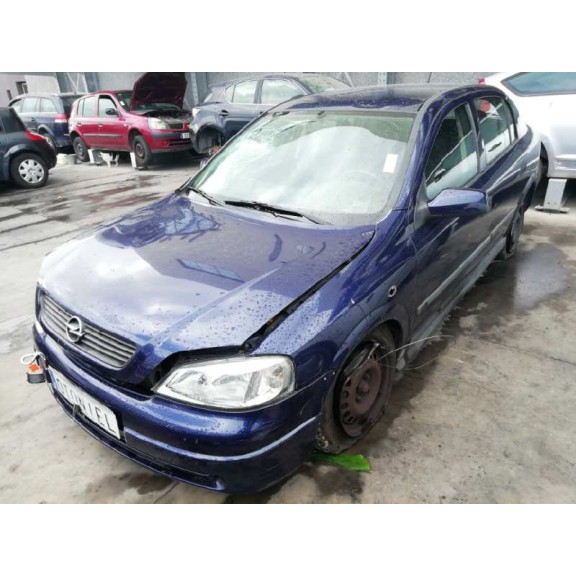 opel astra g berlina del año 2000