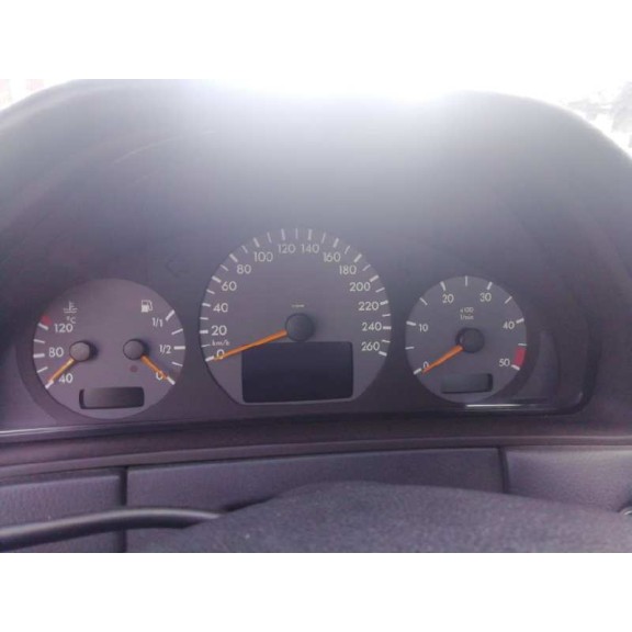 mercedes-benz clase e (w210) berlina diesel del año 1999