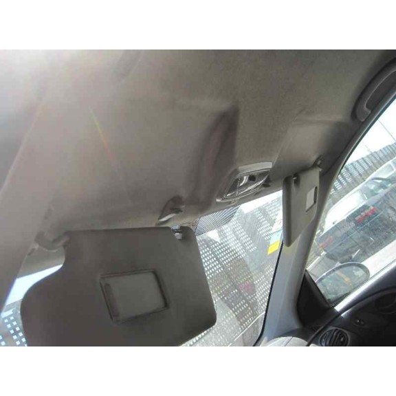 ford focus berlina (cak) del año 2004