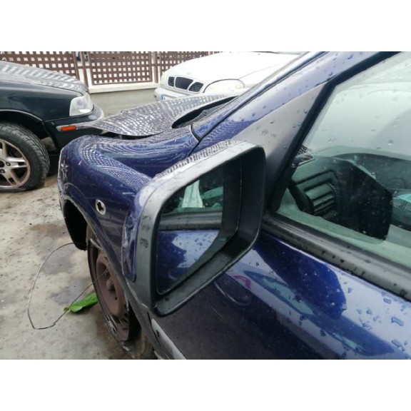 opel astra g berlina del año 2000