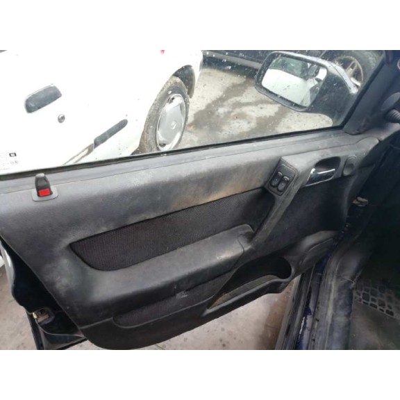 opel astra g berlina del año 2000