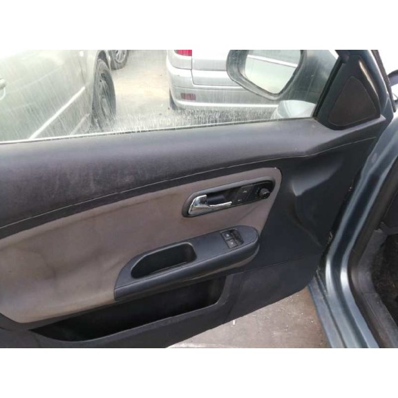 seat ibiza (6l1) del año 2005