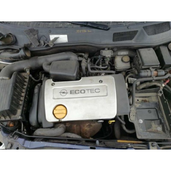 opel astra g berlina del año 2000