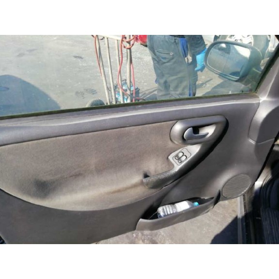 opel corsa c del año 2003