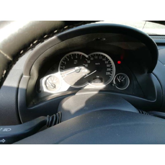 opel corsa c del año 2003