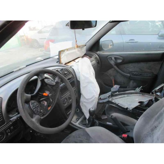 citroën xsara berlina del año 1999