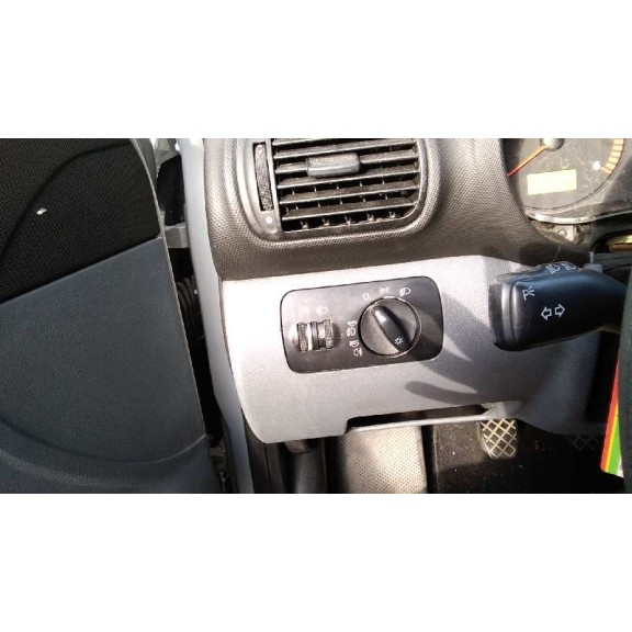 seat leon (1m1) del año 2002