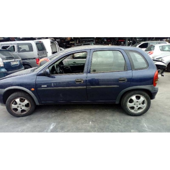 opel corsa b del año 2000