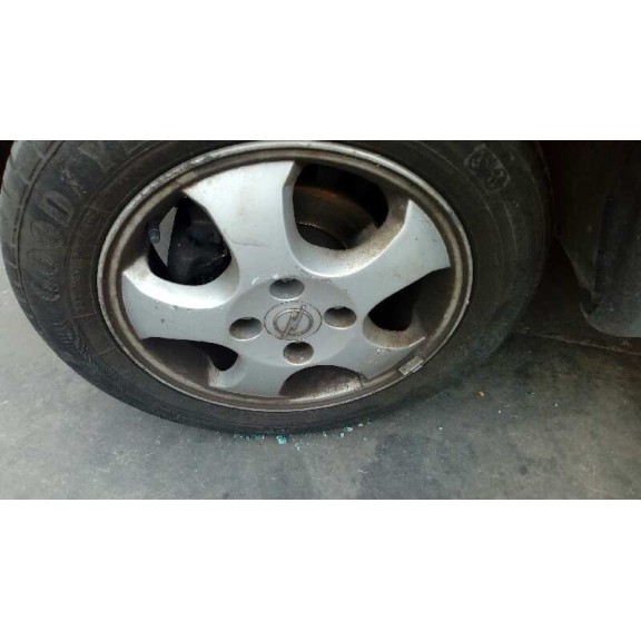 opel corsa b del año 2000