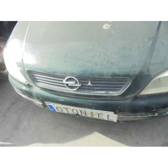 opel astra g berlina del año 1998
