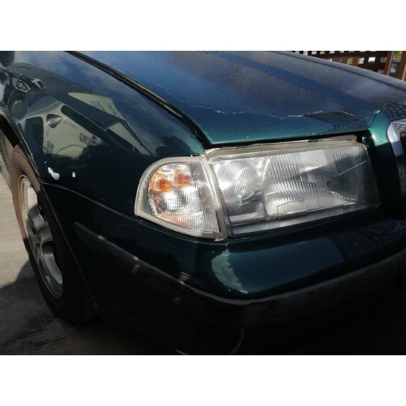 skoda octavia berlina (1u2) del año 1998