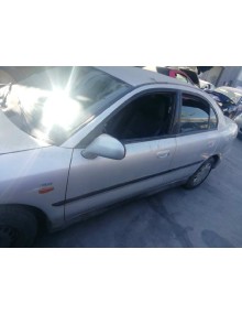 mitsubishi carisma berlina 4 (da0) del año 1999 2